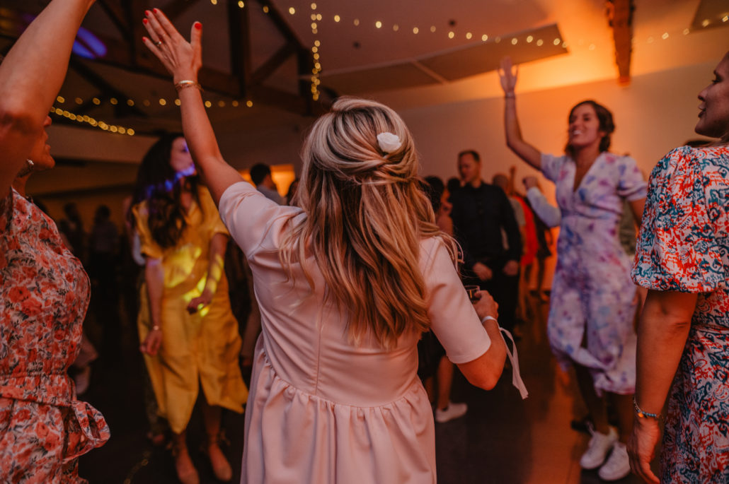 ambiance piste de danse dj djette sud evenements sonorisation domaine larbou bayonne mariage