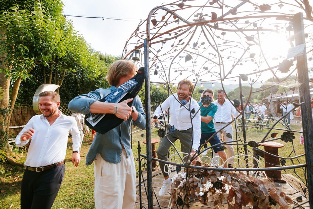 Lancer de bouquet avec sud évènements DJ