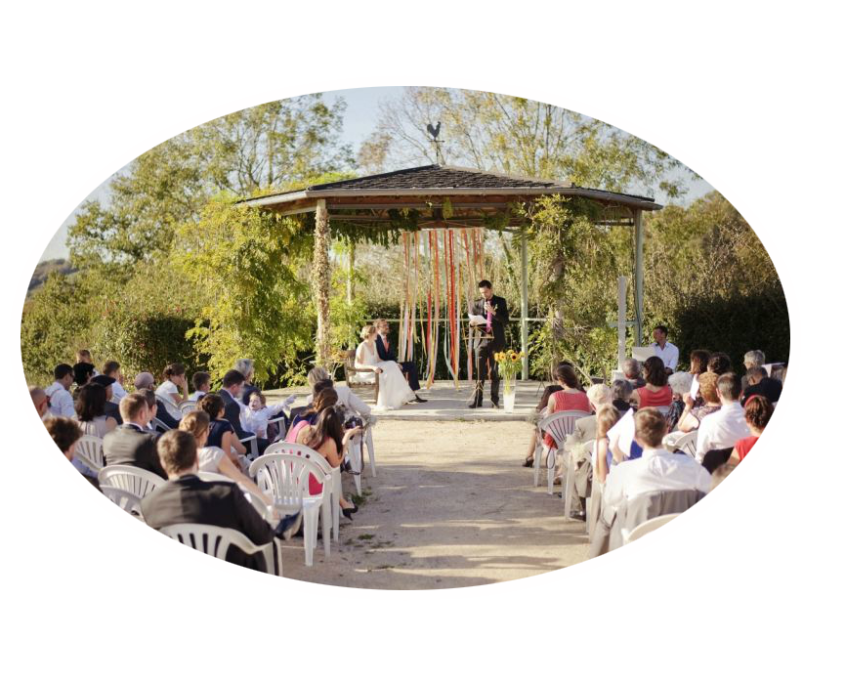 Cérémonie d'engagement sous tonnelle