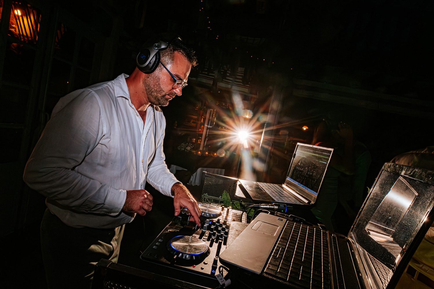 Damien — DJ