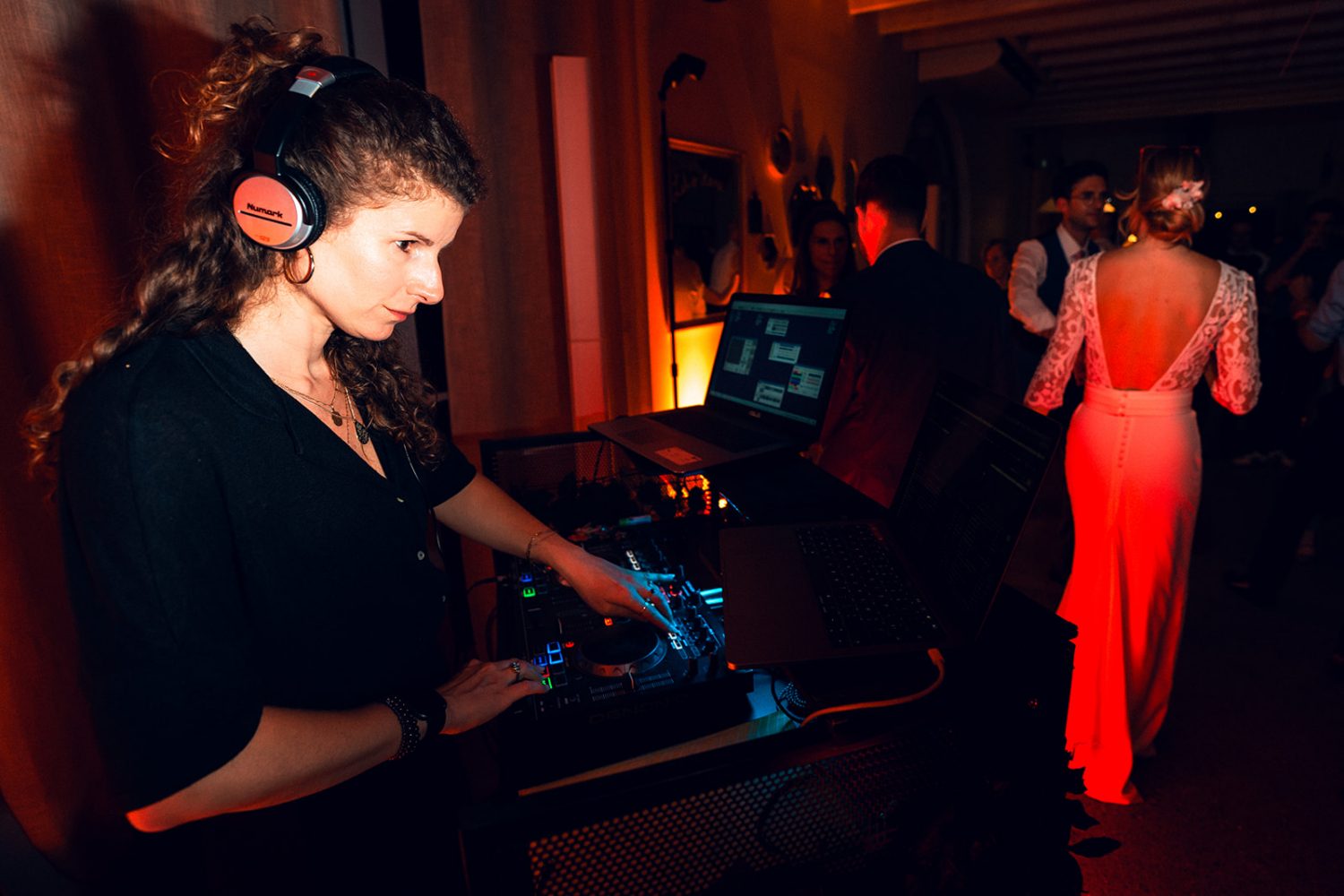 Noémie — Djette
