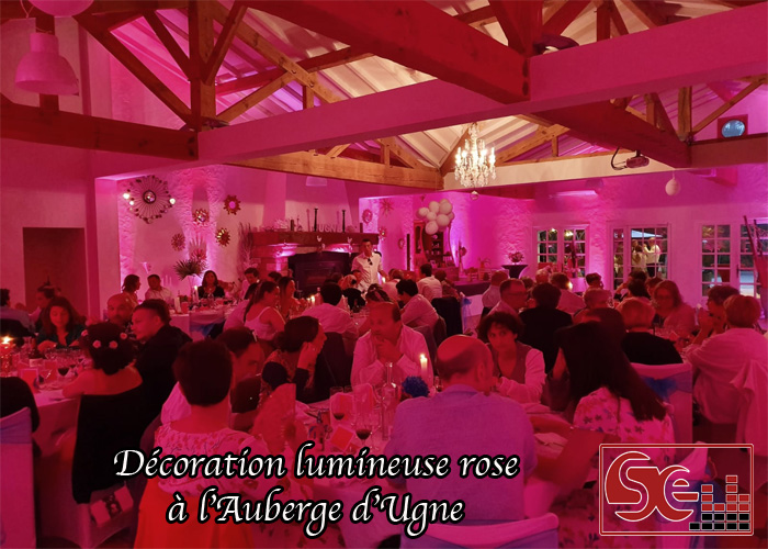 mise en lumiere decoration lumineuse rose saubrigues auberge d ugne repas diner restaurant dj sonorisation sud evenements animation